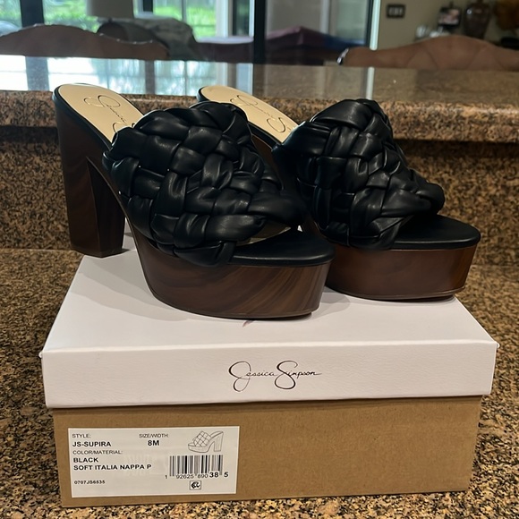 Jessica Simpson Shoes - Jessica Simpson Sz 8 Platform Sandal